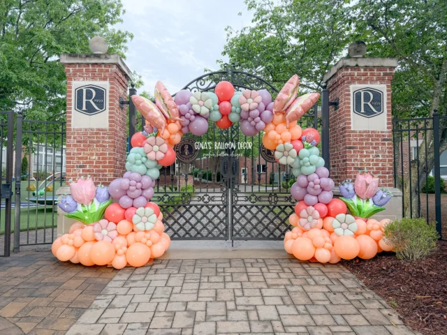 Every year, I look forward to this special install! ✨ Today is Grandparents Day at @randolph_school , and even with the cloudy skies, these beautiful, modern balloon colors brought the perfect pop of spring 🌷to welcome all the grandparents in the sweetest way.

Planning a school event or celebration? I’d love to help you make it special! Click the link in bio to get started or go to my website www.ginasballoon.com 🎈
