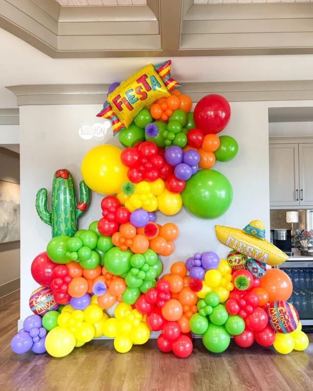 🌶️🌮 Feliz Cinco de Mayo! 🎉
Big thanks to Dr. Durham and the wonderful team at @durhamorthodontics for having me add a pop of fun and festive color to your annual Fiesta celebration!

Planning a summer celebration? Let’s work together 🎈DM me or head to the link in bio to get started!